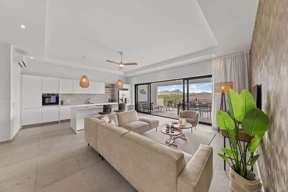 Marea Penthouse - Luxury 3BDR Retreat - Image 2