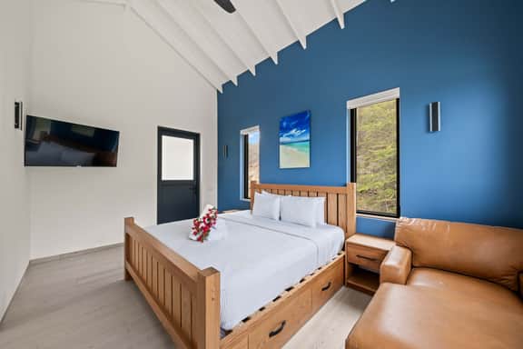 Cliffside Penthouse - Private Pool - Seaview - Bluebay - Image 4