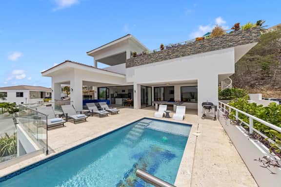 Cliffside Oasis-The Villa Private gym/pool-Seaview - Image 3