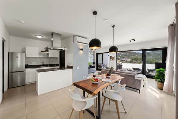 Casa Quince - Greenview - Sea View Retreat - Image 3