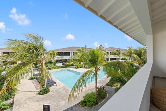Melrose - Relaxing app - Swimming Pool - Image 1